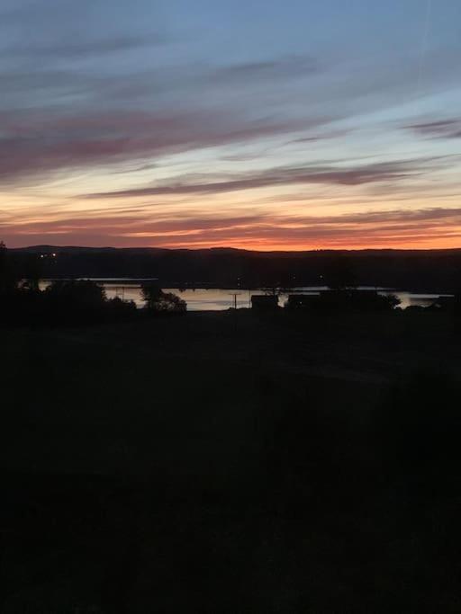 Hybel I Underetasje 700M Fra Strand Trogstad Exteriör bild